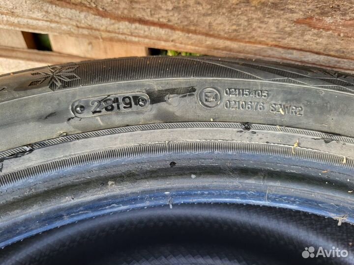 Triangle Snowlink TWT02 235/50 R19 103H