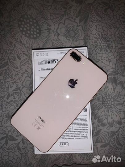 iPhone 8 Plus, 64 ГБ