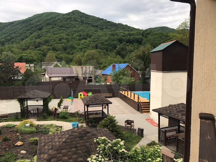 Комната 37 м², 1/2 эт.