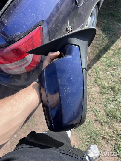 Зеркало заднего вида на гранту
