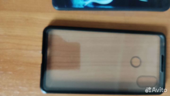 Чехлы на телефон MAX 3