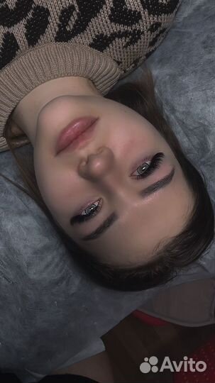 Наращивание ресниц в студии