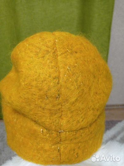 Шапка женская из валяной шерсти
