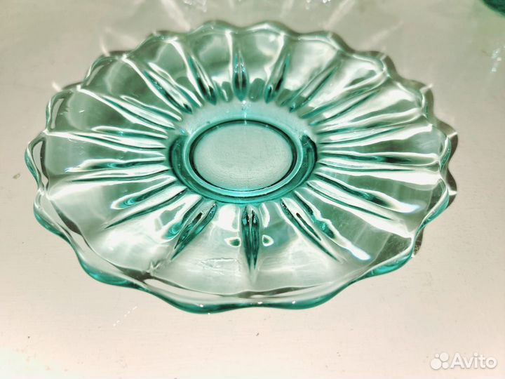 Набор цветной посуды из стекла