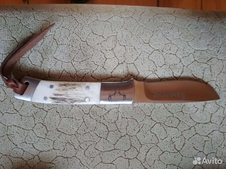 Фонарь, нож