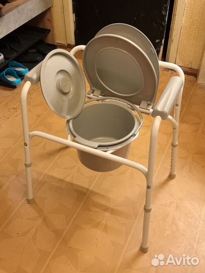 Кресло - туалет медицинское для больных людей