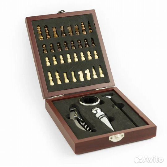 Подарочный набор для вина и шахматы