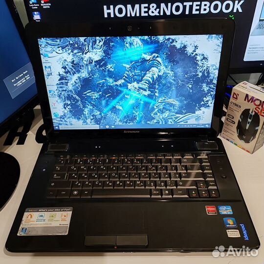 Мощнейший ноутбук I7-8 озу16GB SSD/HDD