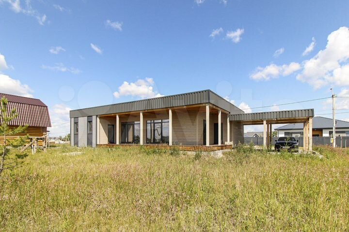 Дом 168 м² на участке 9 сот.