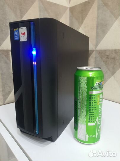 Мини пк i3/8G/intel HD Graphics 4600/SSD 240G