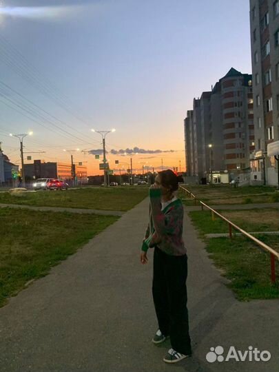 Официантка, уборщица, помощница