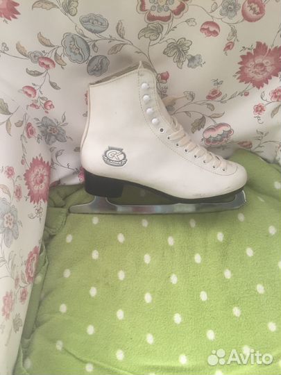 Коньки фигурные