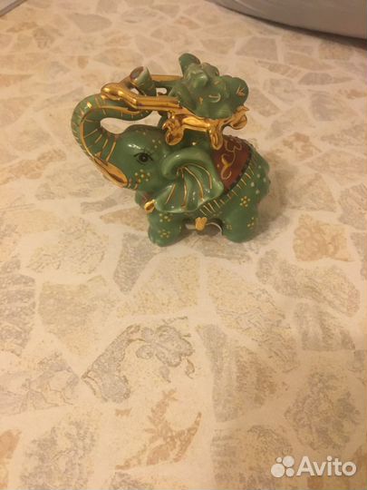 Фарфоровый слон фэн-шуй