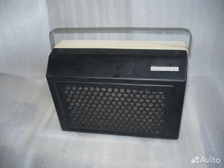 Проигрыватель виниловых пластинок 