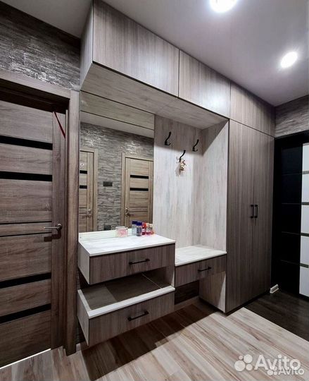 Шкаф в прихожую любые фасады