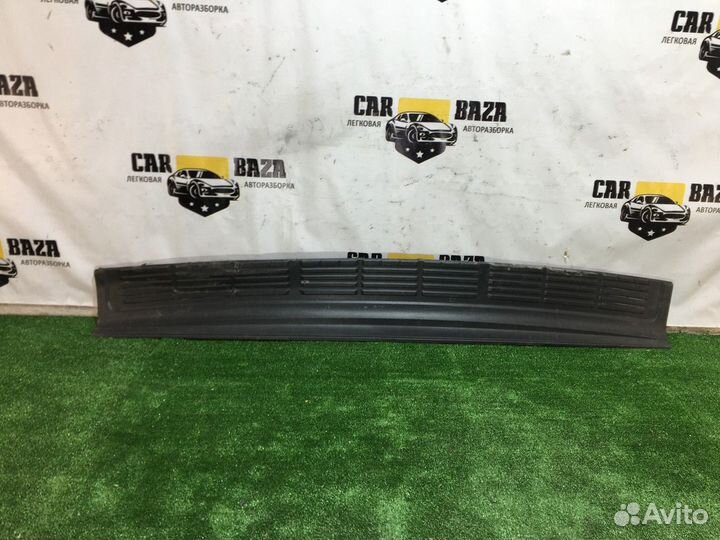 Накладка заднего бампера