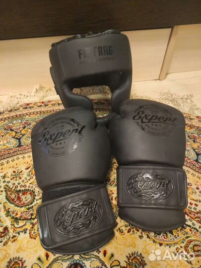 Боксерские перчатки 12 oz