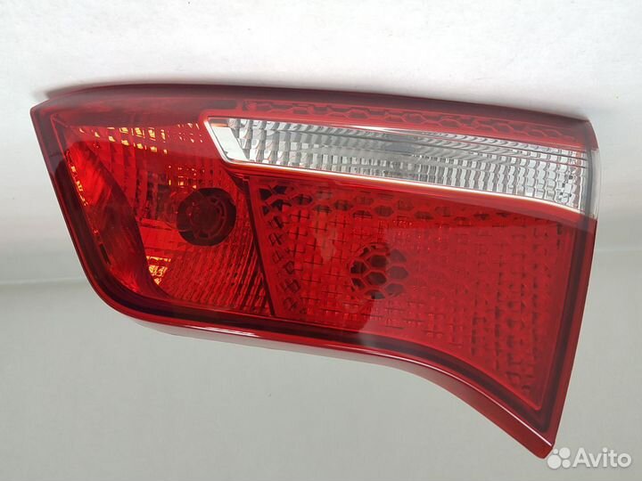 Фонарь правый внутренний Kia Rio 3