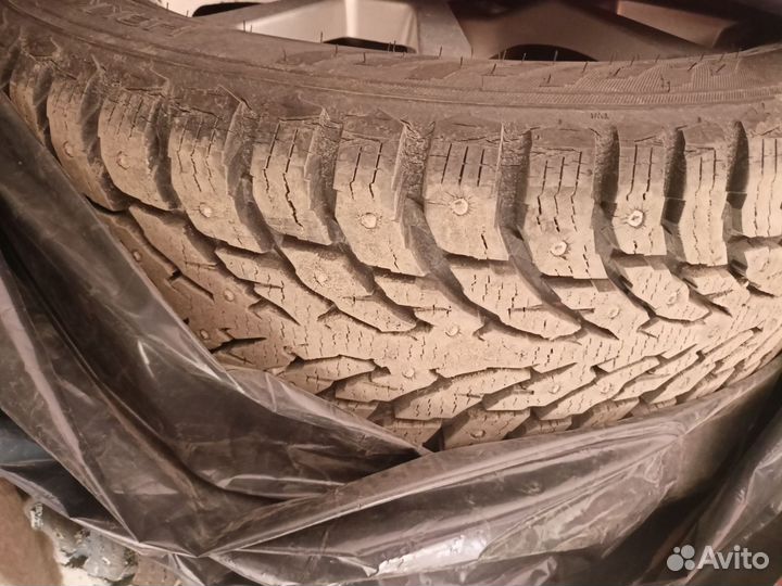 Nokian Tyres Hakkapeliitta 9 SUV 225/55 R18