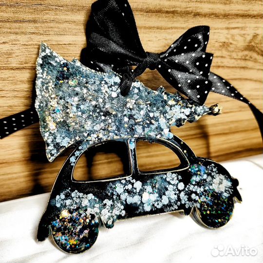 Набор елочных игрушек из эпоксидной смолы