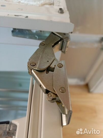 Встраиваемый холодильник AEG 122 см