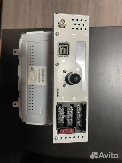 Штатная магнитола LADA Vesta