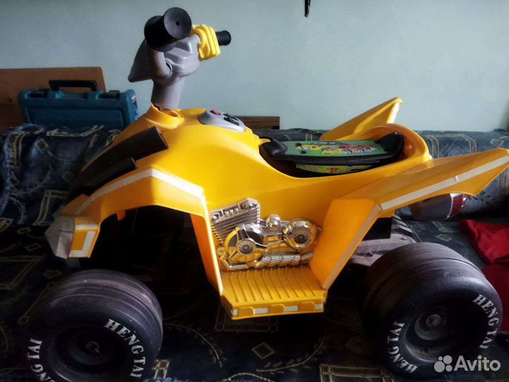Детский квадроцикл на аккумуляторе