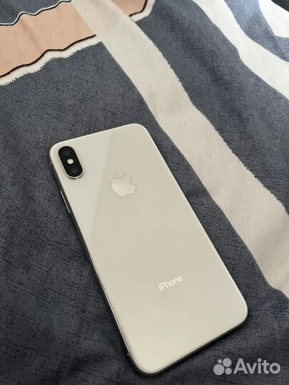 iPhone Xs, 64 ГБ