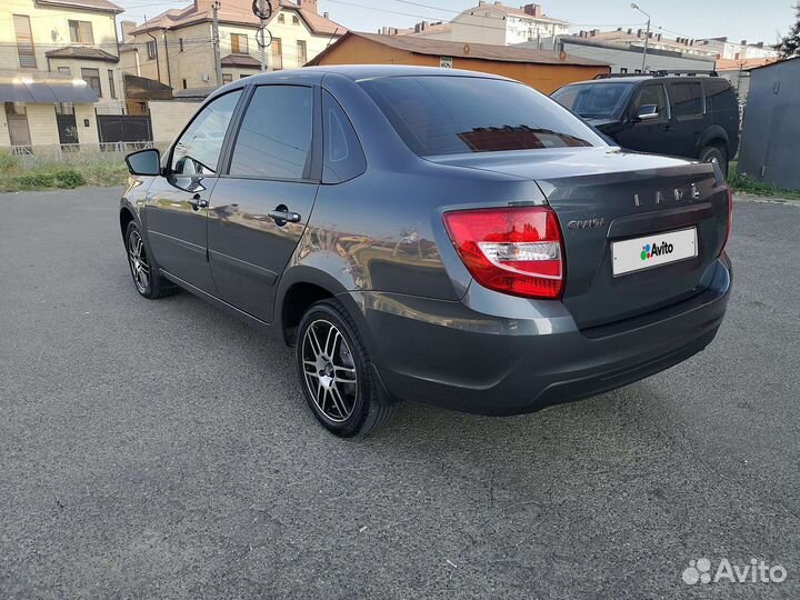 LADA Granta 1.6 МТ, 2020, 18 000 км