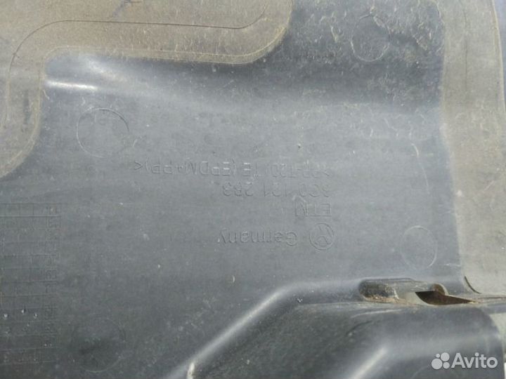 Воздуховод радиатора левый Volkswagen Passat