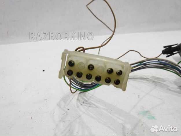 Переключатель поворотов подрулевой 61318360907