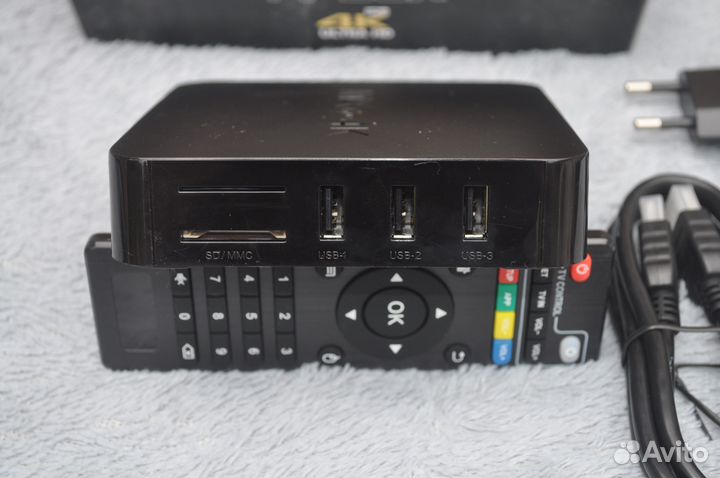 Смарт приставка SMART tv box android