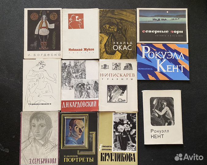 Комплекты открыток разных художников