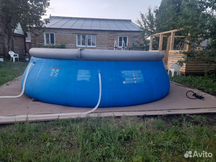 Надувной бассейн большой