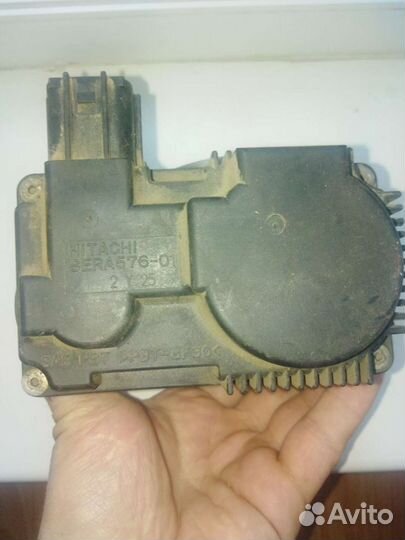 Дроссельная заслонка Nissan