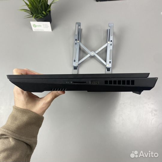 Игровой ноутбук HP i7-9/16 озу/SSD/RTX/17
