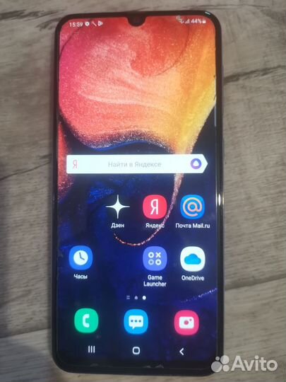 Samsung Galaxy A50, 4/64 ГБ