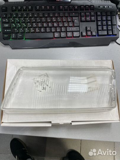 Стекло фары левое для Opel Vectra A