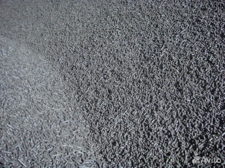 Фасованные в мешки пеллеты из лузги подсолнечника