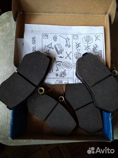 Колодки дискового тормоза (тормозные колодки)