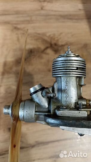 Авиамодельный двигатель Талка 2,5