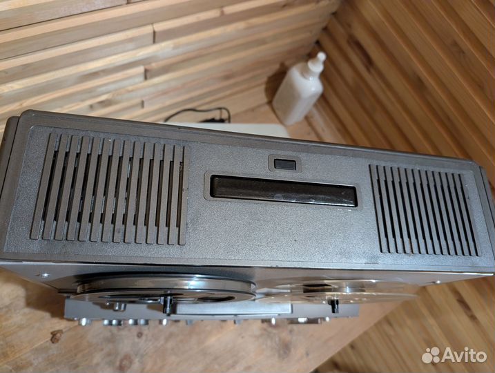 Магнитофон катушечный Астра мк-110-С-1 как новый