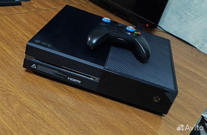 Игровая консоль Xbox One 500Gb