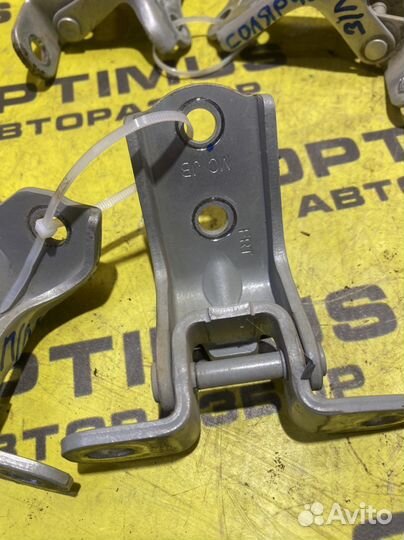 Дверные петли Hyundai Solaris