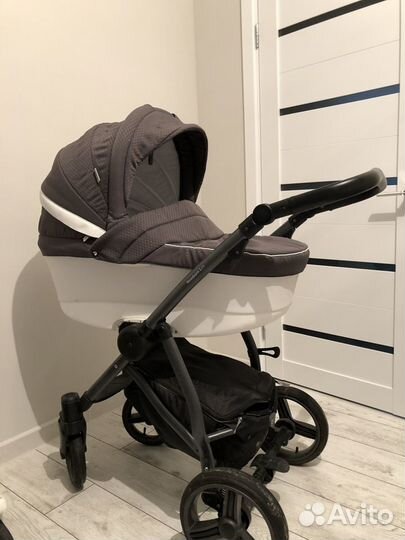Продаю коляску