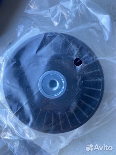 Натяжной ролик на VW Golf/Passat/Vento