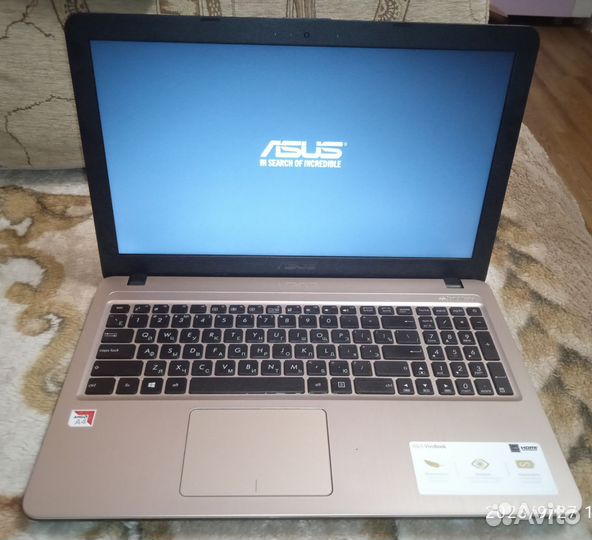 Ноутбук asus