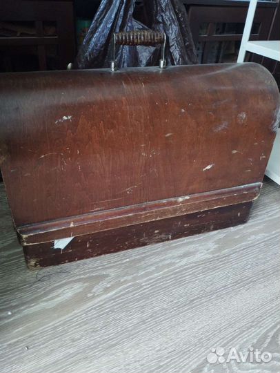 Швейная машина