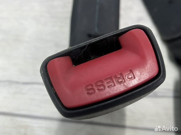 Защелка ремня безопасности