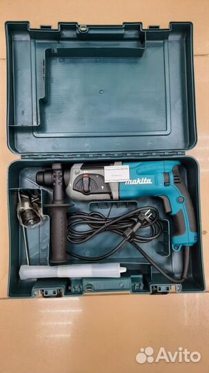 Перфоратор Makita HR2470F